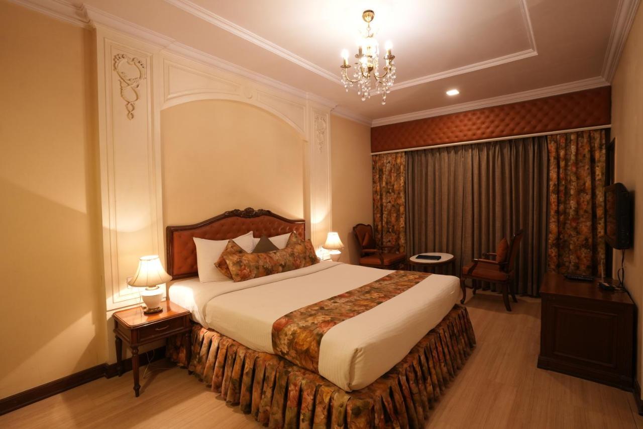 Hotel Hardeo Nagpur Esterno foto