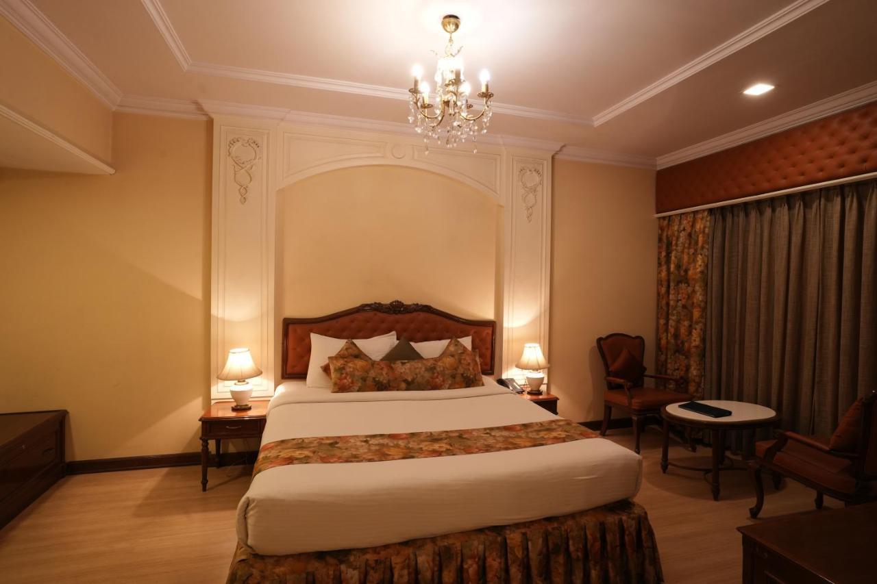 Hotel Hardeo Nagpur Esterno foto