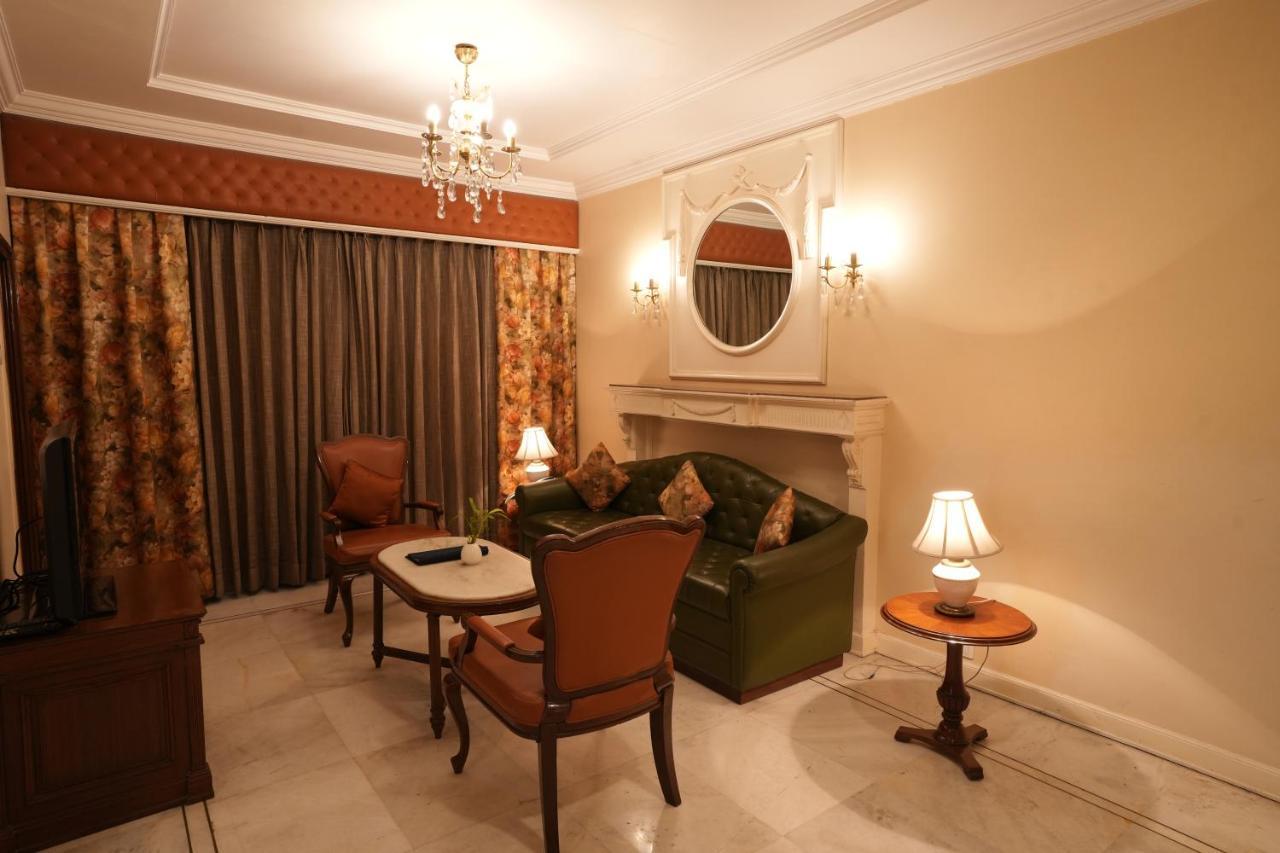 Hotel Hardeo Nagpur Esterno foto