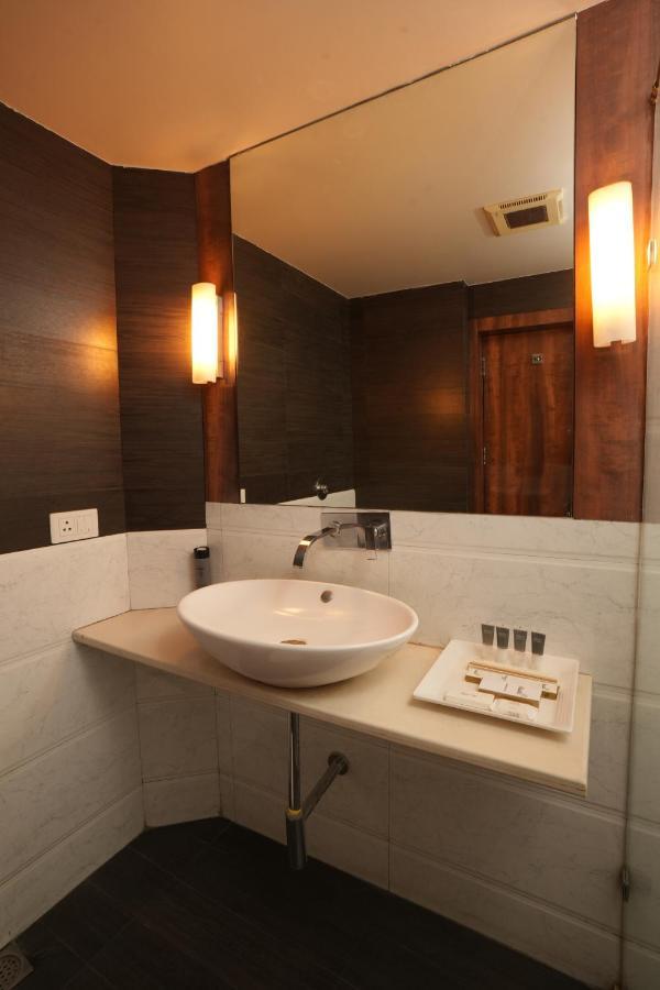 Hotel Hardeo Nagpur Esterno foto