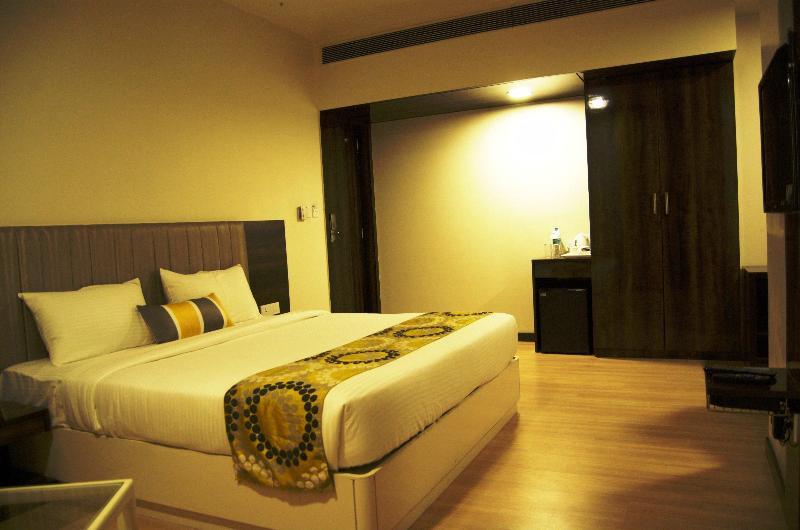 Hotel Hardeo Nagpur Esterno foto