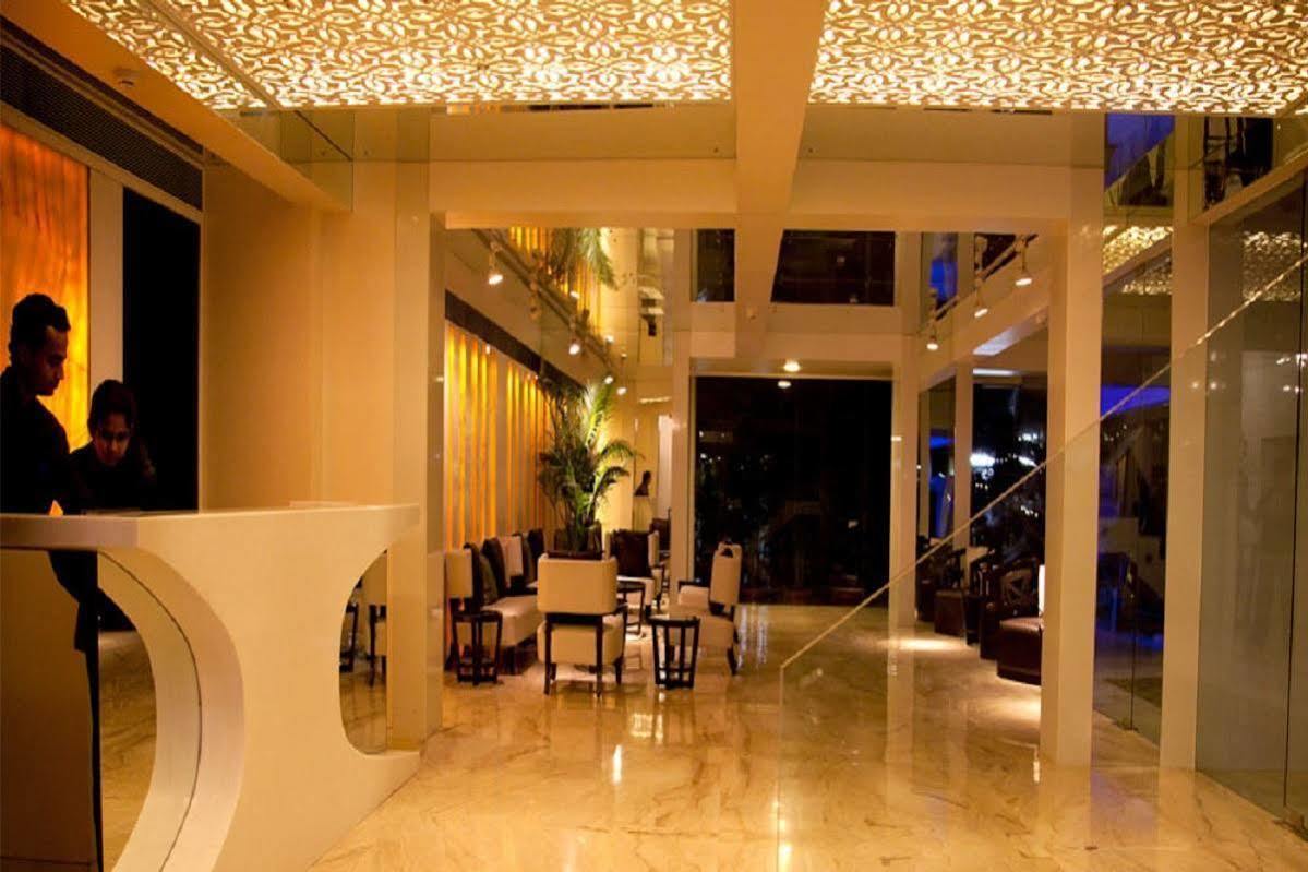 Hotel Hardeo Nagpur Esterno foto