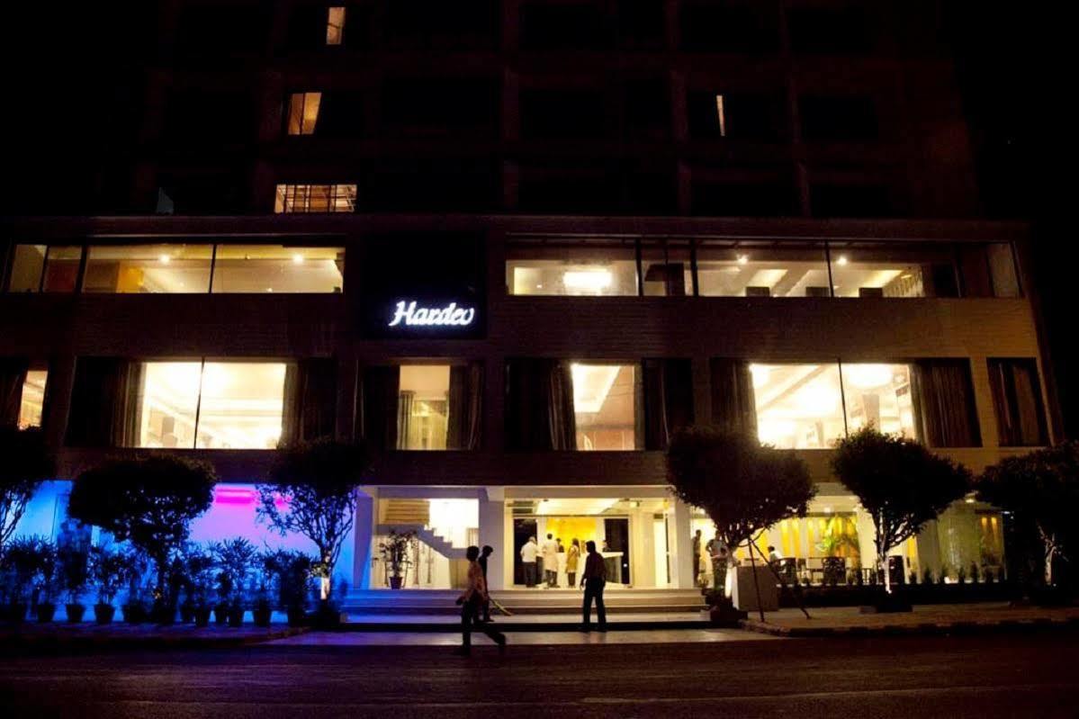Hotel Hardeo Nagpur Esterno foto